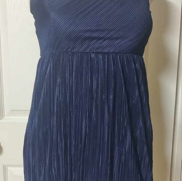FOREVER21 ONE SHOULDER DRESS - Picture 2 of 3